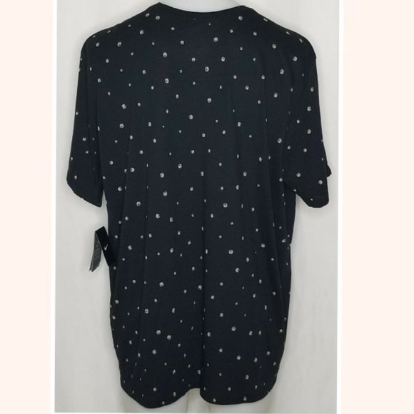 Nike Polka Basketball Print Athletic Cut Black Dri-Fit Graphic Tee - Picture 4 of 5